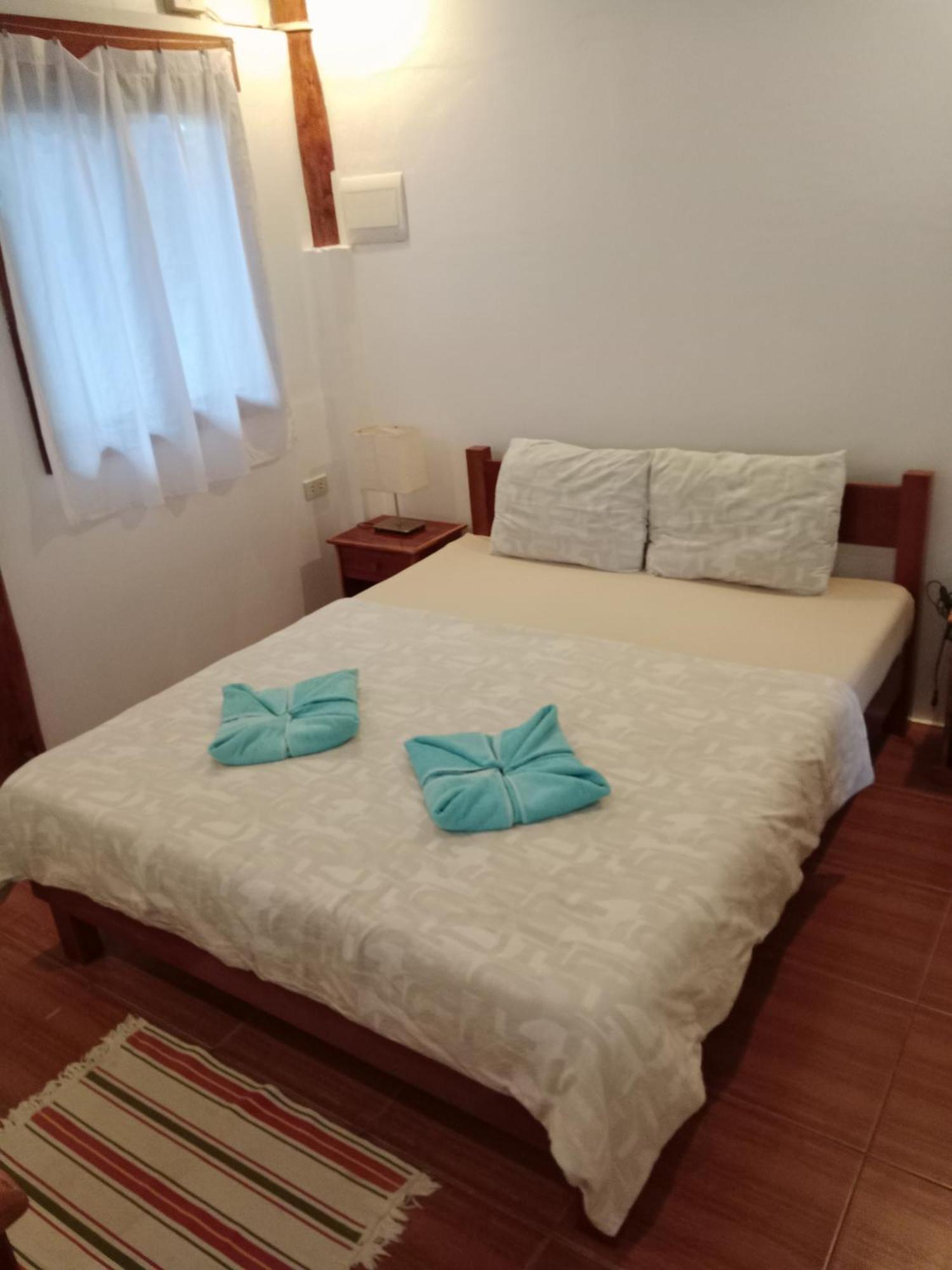 Pahiluna Guesthouse Panglao Buitenkant foto