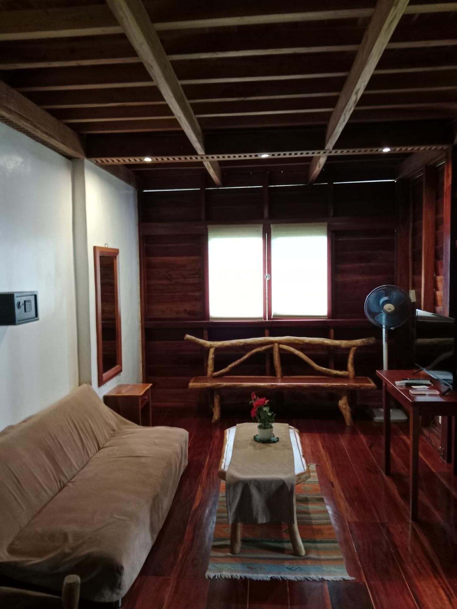 Pahiluna Guesthouse Panglao Buitenkant foto